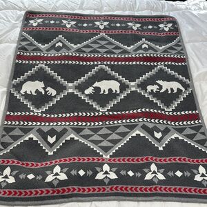 Pendleton Gray and Red Bear Pattern Blanket baby 30" x 40" cotton with fleece
